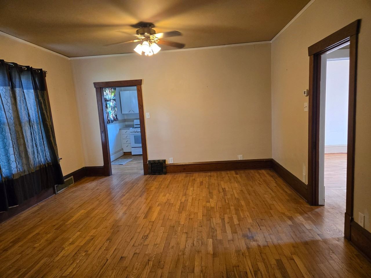 1121 E Main St #1 - Photo 5 of 12