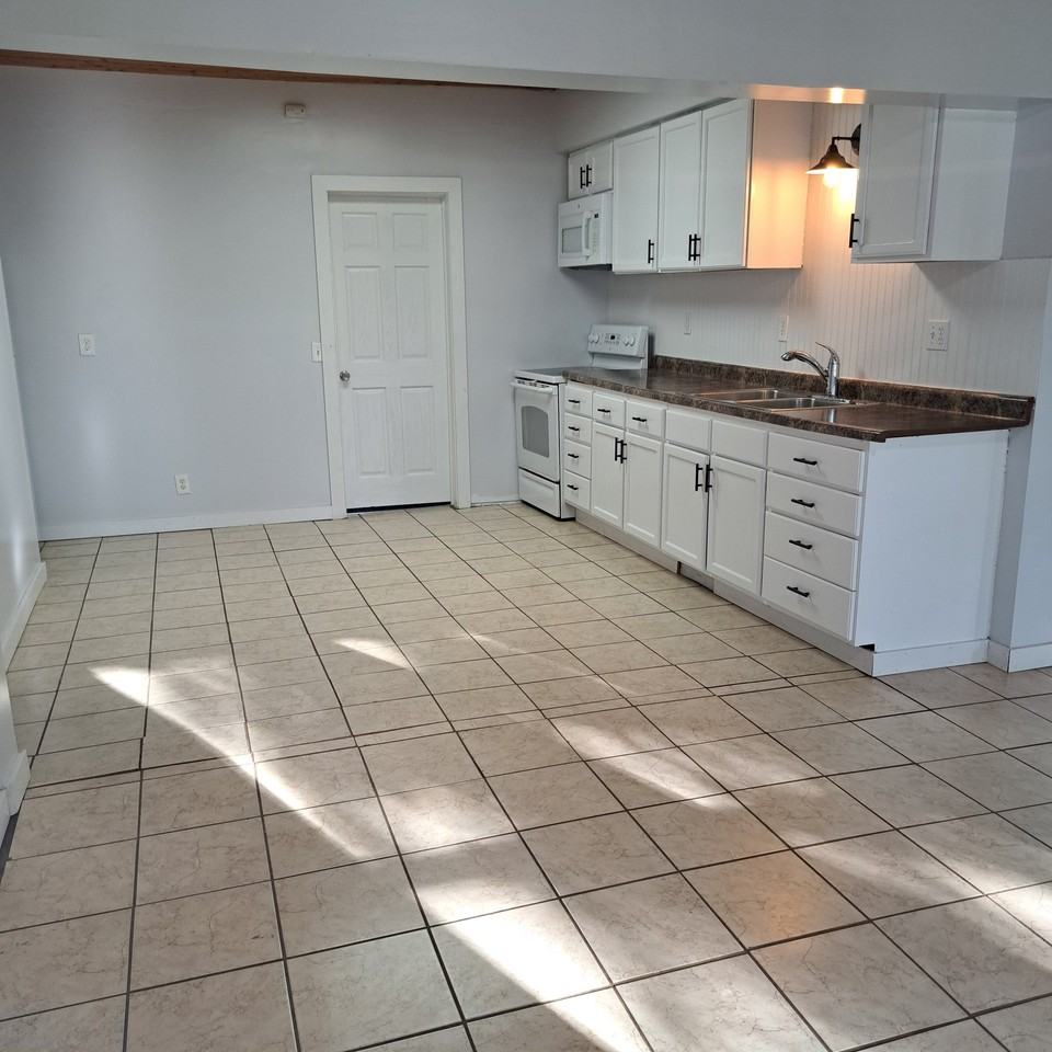 502 1st Ave Nw - Photo 6 of 21