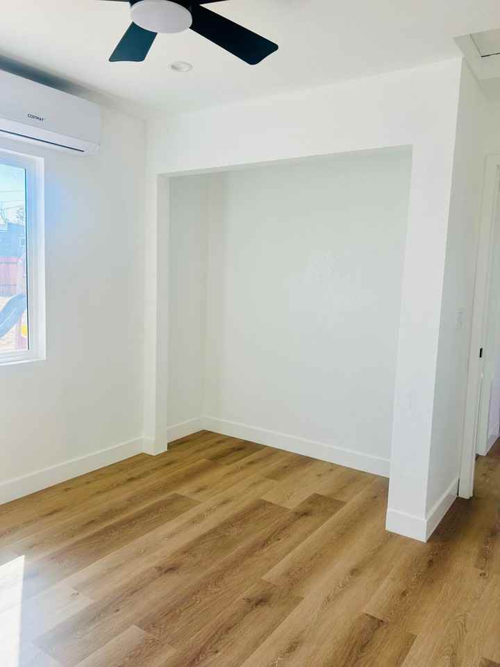 3264 Alameda Ct - Photo 2 of 8