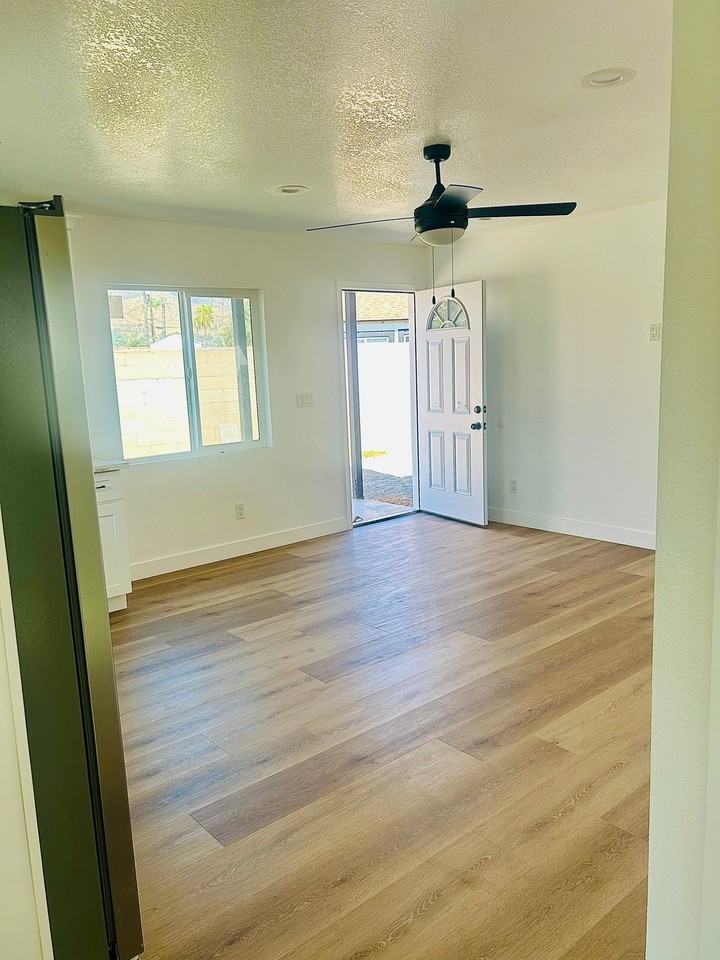 3264 Alameda Ct - Photo 3 of 8