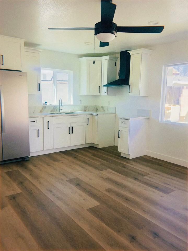 3264 Alameda Ct - Photo 5 of 8