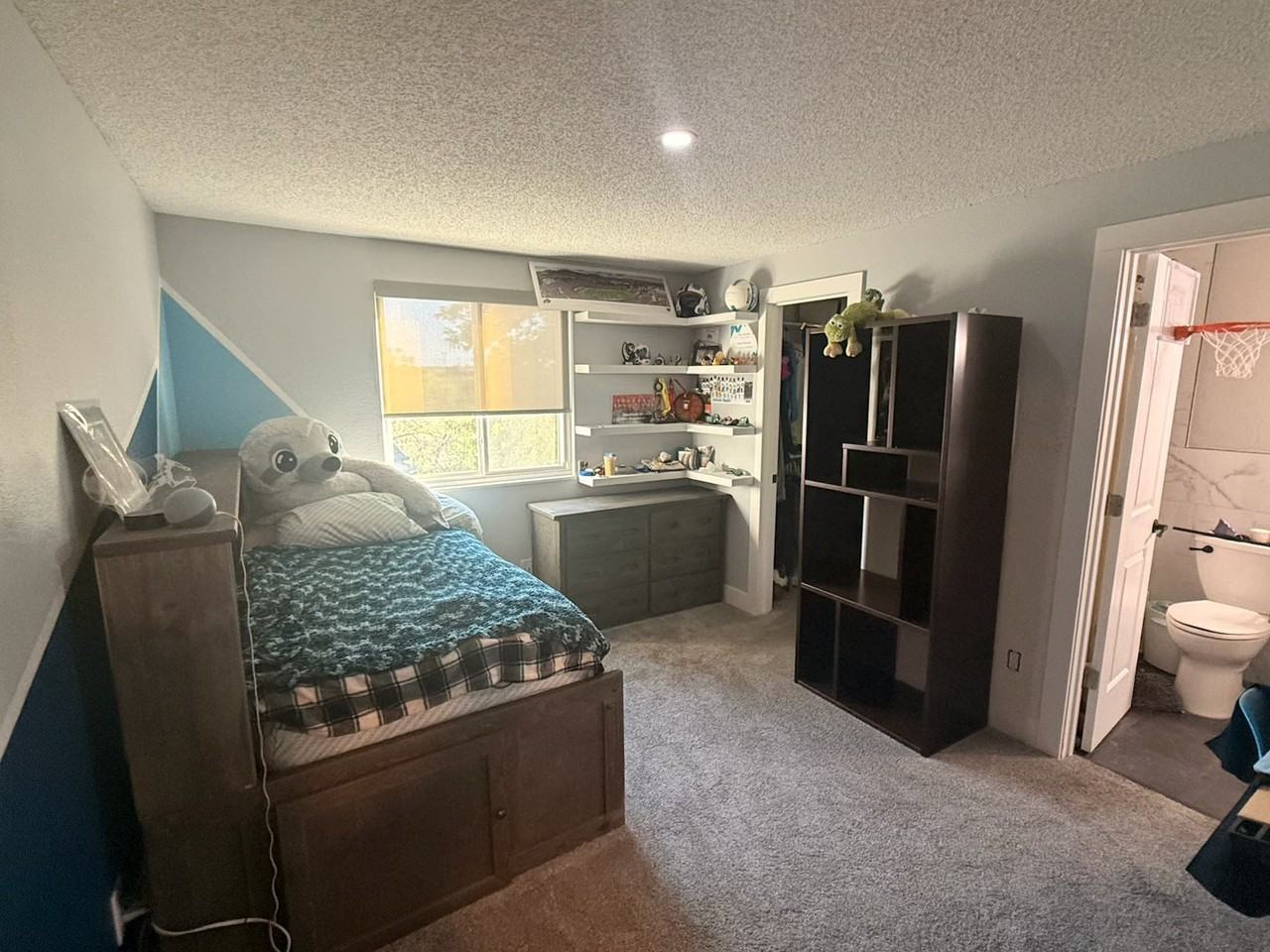 5627 W 109th Cir - Photo 5 of 16