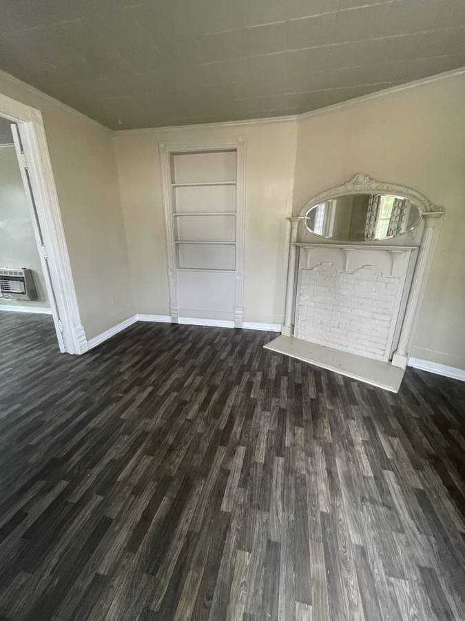 1003 Nnotch #12 - Photo 2 of 5