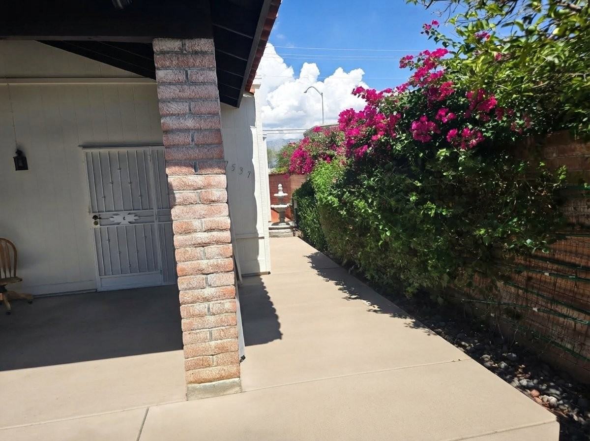 7537 E Camino De Querabi - Photo 3 of 20