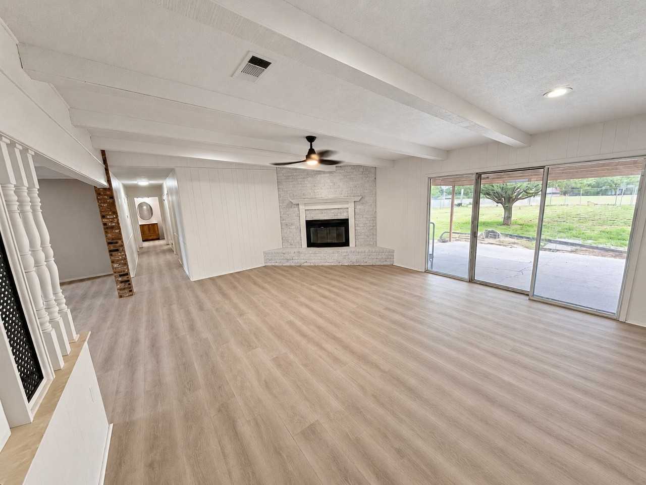 505 Owen St - Photo 2 of 11