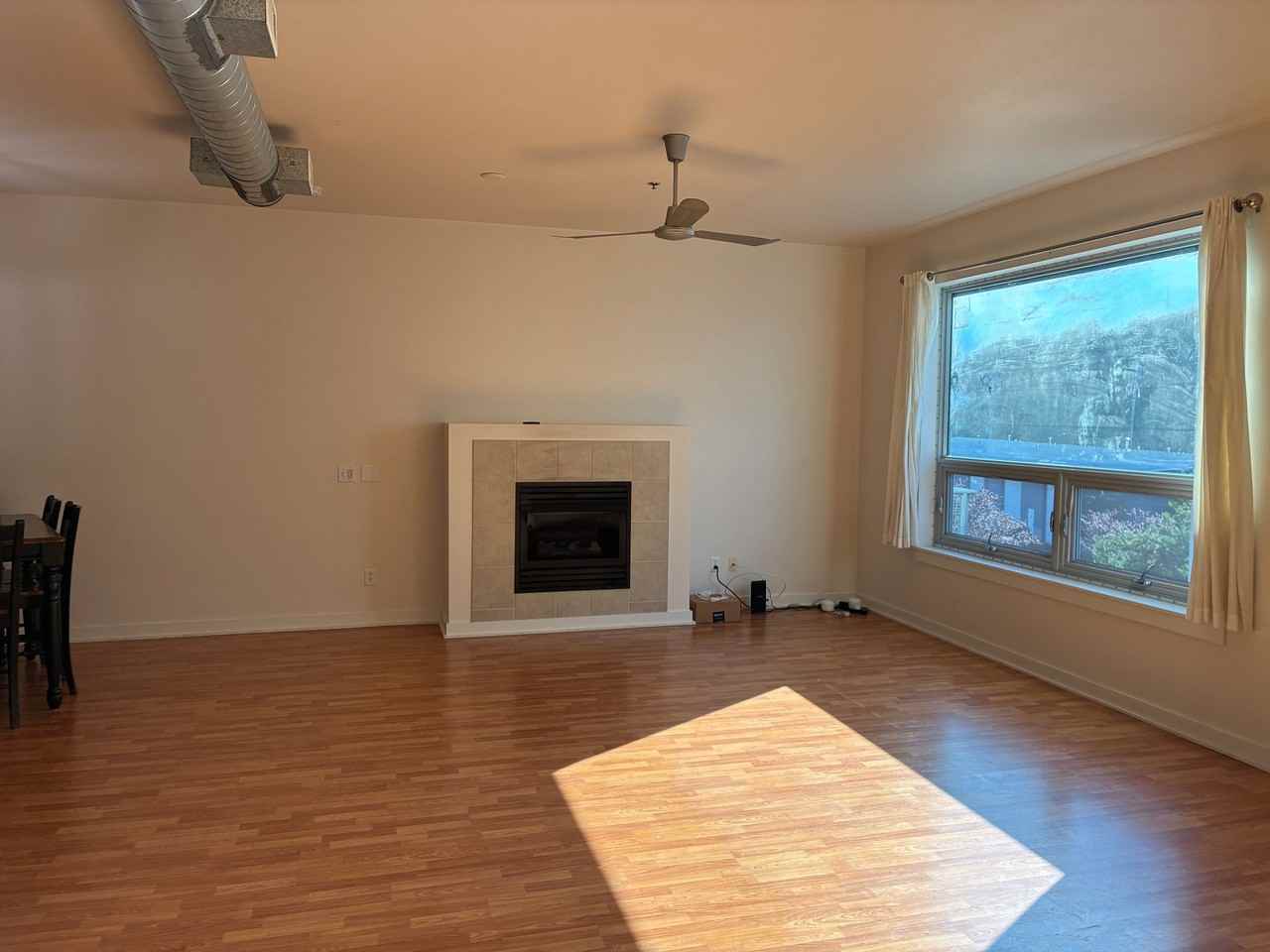 3990 Abbey Ln - Photo 2 of 8
