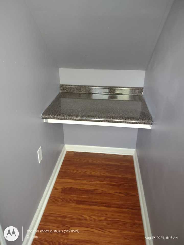 829 W Oak Ave #B - Photo 4 of 17