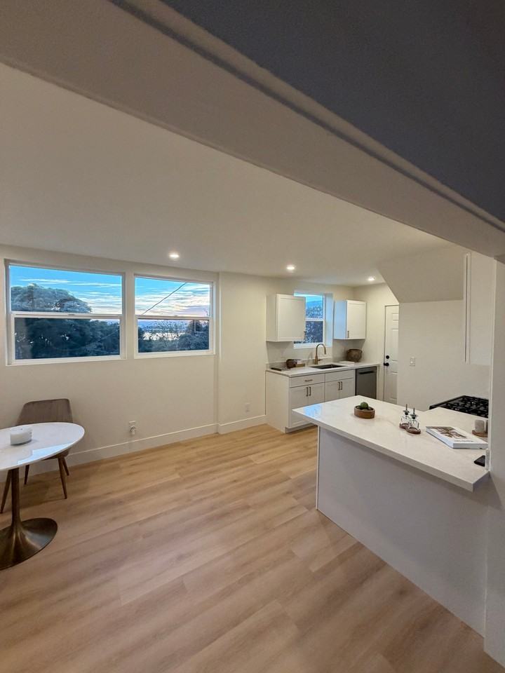101 B St - Photo 4 of 10