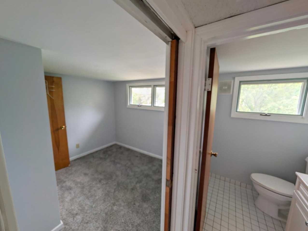 241 S Huxley Dr - Photo 3 of 10