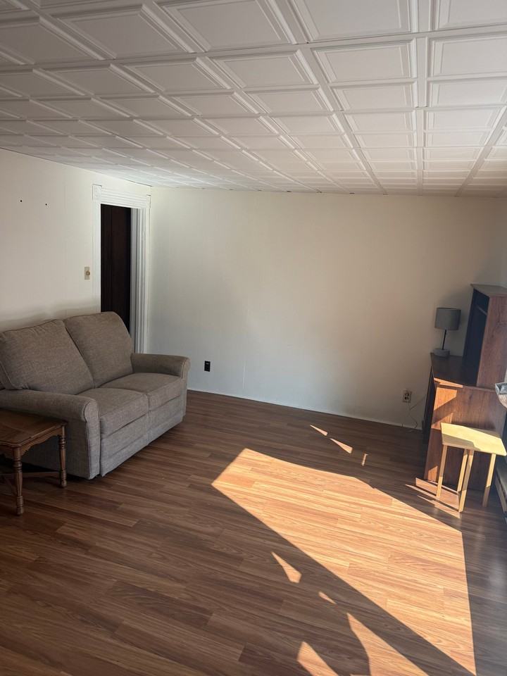 161 N Main St - Photo 3 of 7