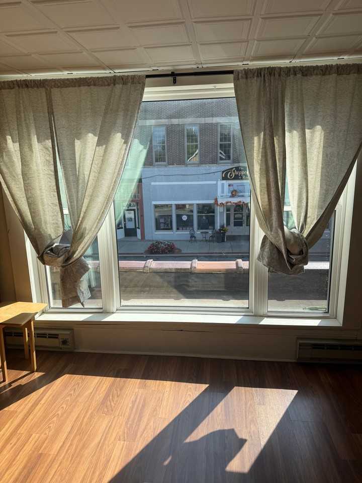 161 N Main St - Photo 5 of 7