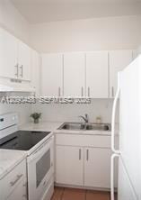 3007 Bird Ave - Photo 4 of 8