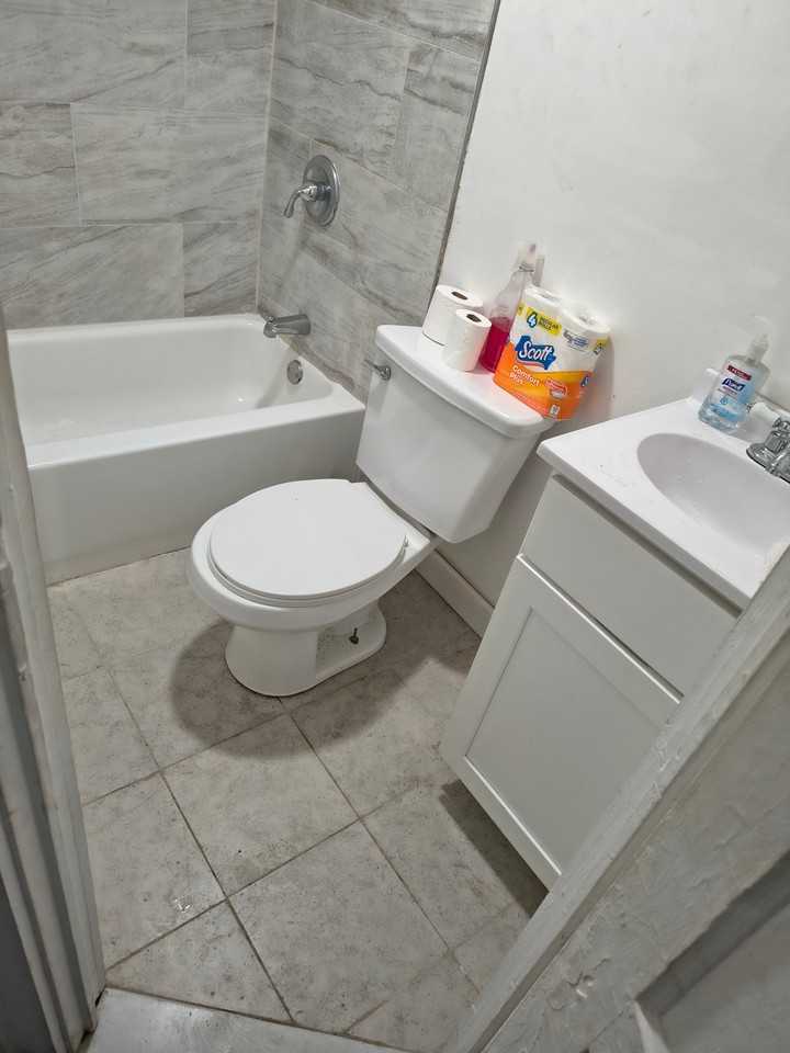 6Xx E Indiana Ave #3rdFL - Photo 5 of 7