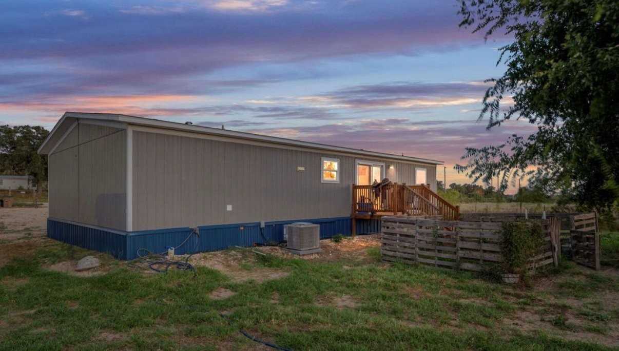 2870 Country Side Rd #0 - Photo 5 of 17