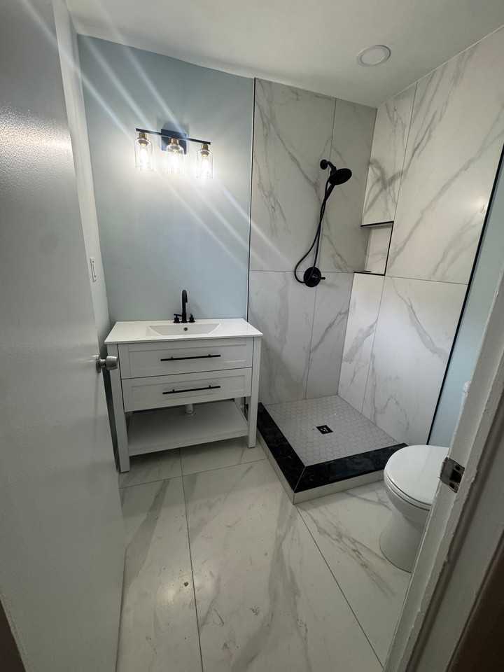 482 Palm St - Photo 4 of 10