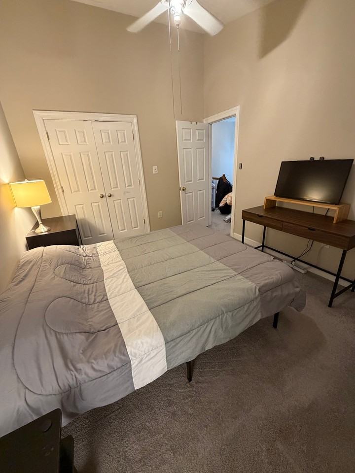 5557 Rivendell Pl - Photo 3 of 5