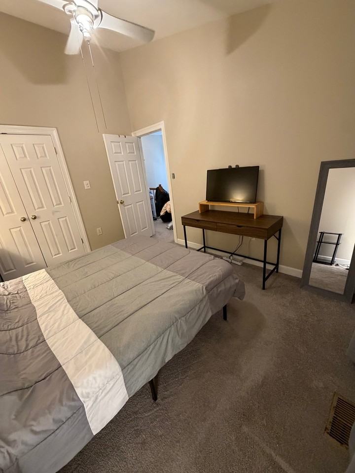 5557 Rivendell Pl - Photo 4 of 5
