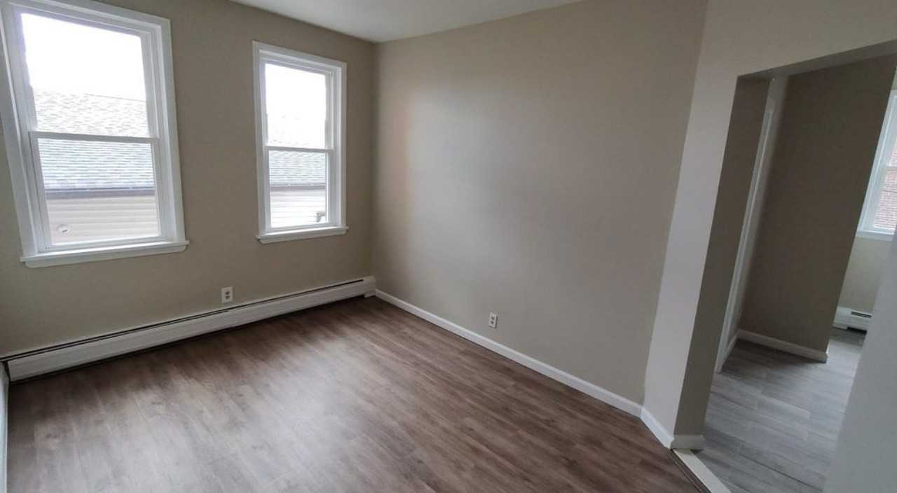 230 Harrison Ave #3 - Photo 4 of 11