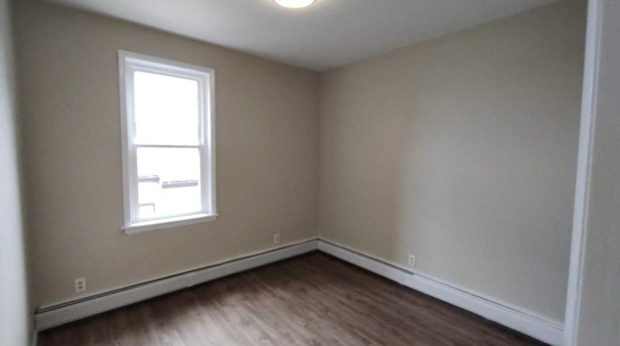 230 Harrison Ave #3 - Photo 7 of 11