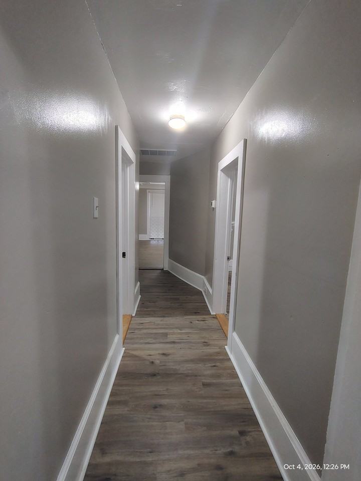 424 W Main St #2 - Photo 5 of 17