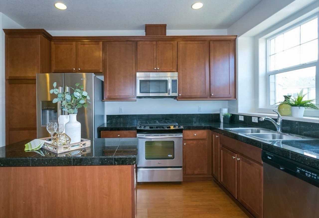11088 Sw Sage Ter #11088 - Photo 3 of 12