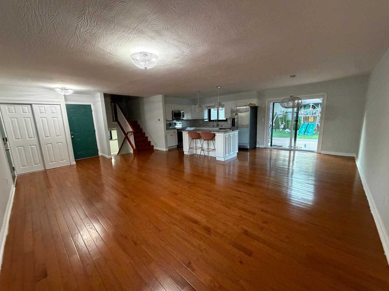 1938 Hamrock Dr - Photo 4 of 20
