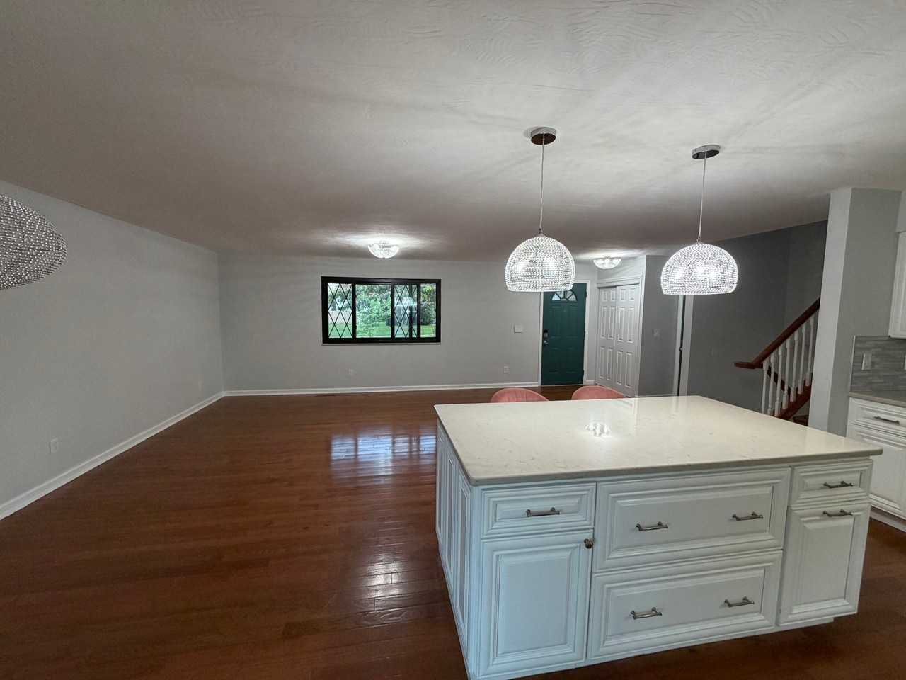 1938 Hamrock Dr - Photo 7 of 20