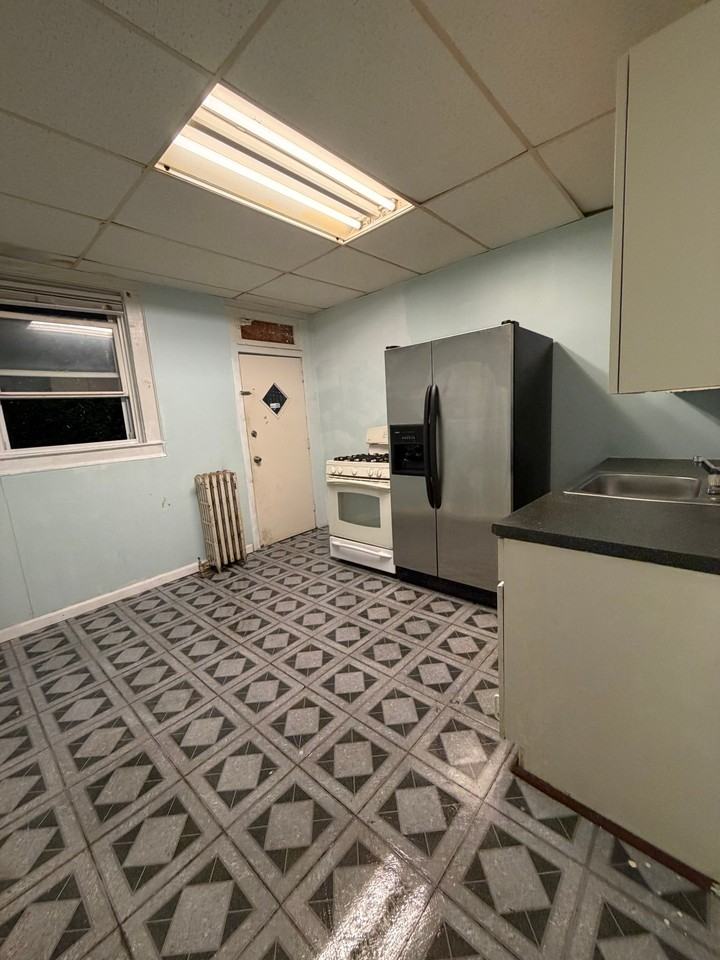1225 N Potomac St - Photo 3 of 4