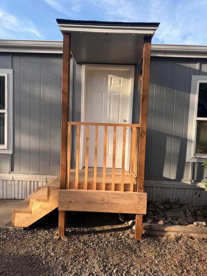 2150 Marion St Se - Photo 4 of 11