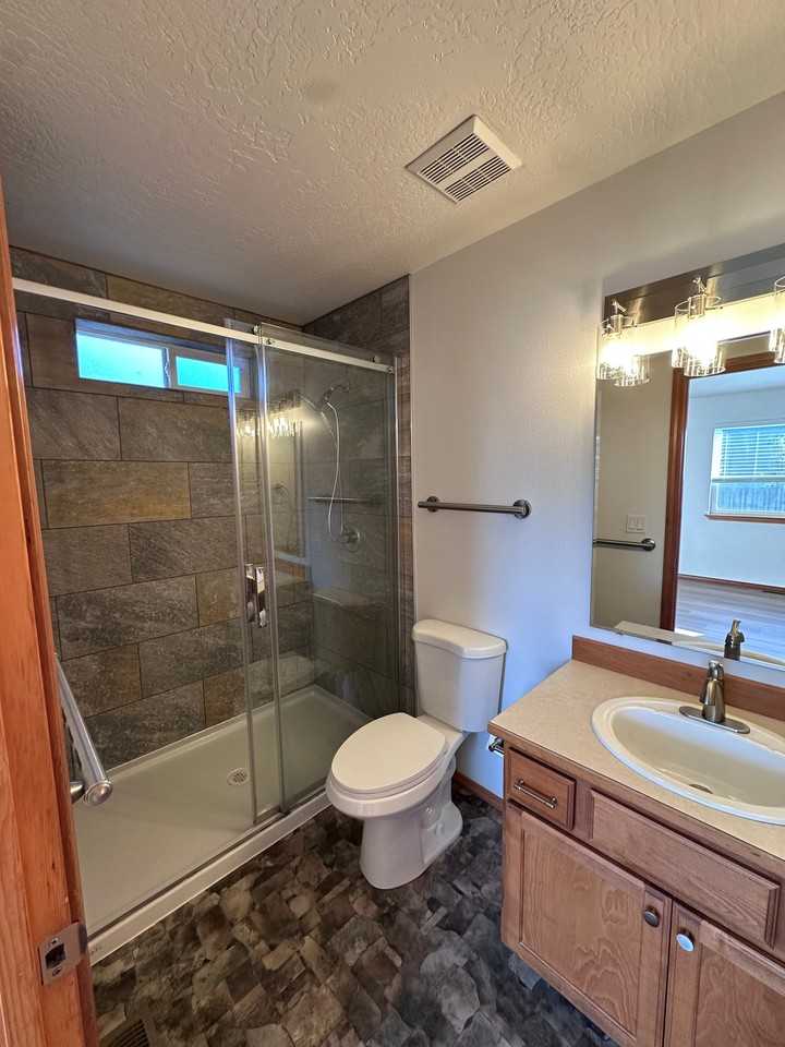 375 E Tiger Ave - Photo 7 of 12