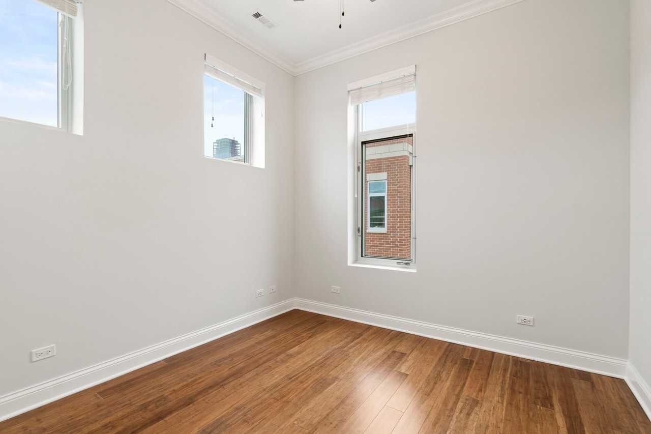 1035 W Rundell Pl #1050-322 - Photo 6 of 15