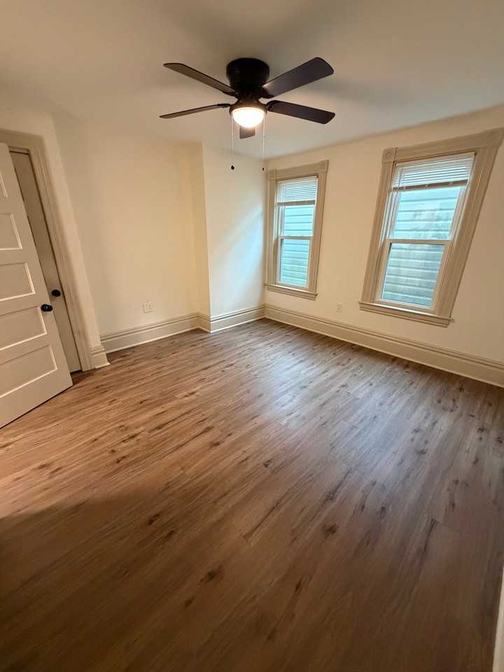 243 E 18th Ave - Photo 3 of 11