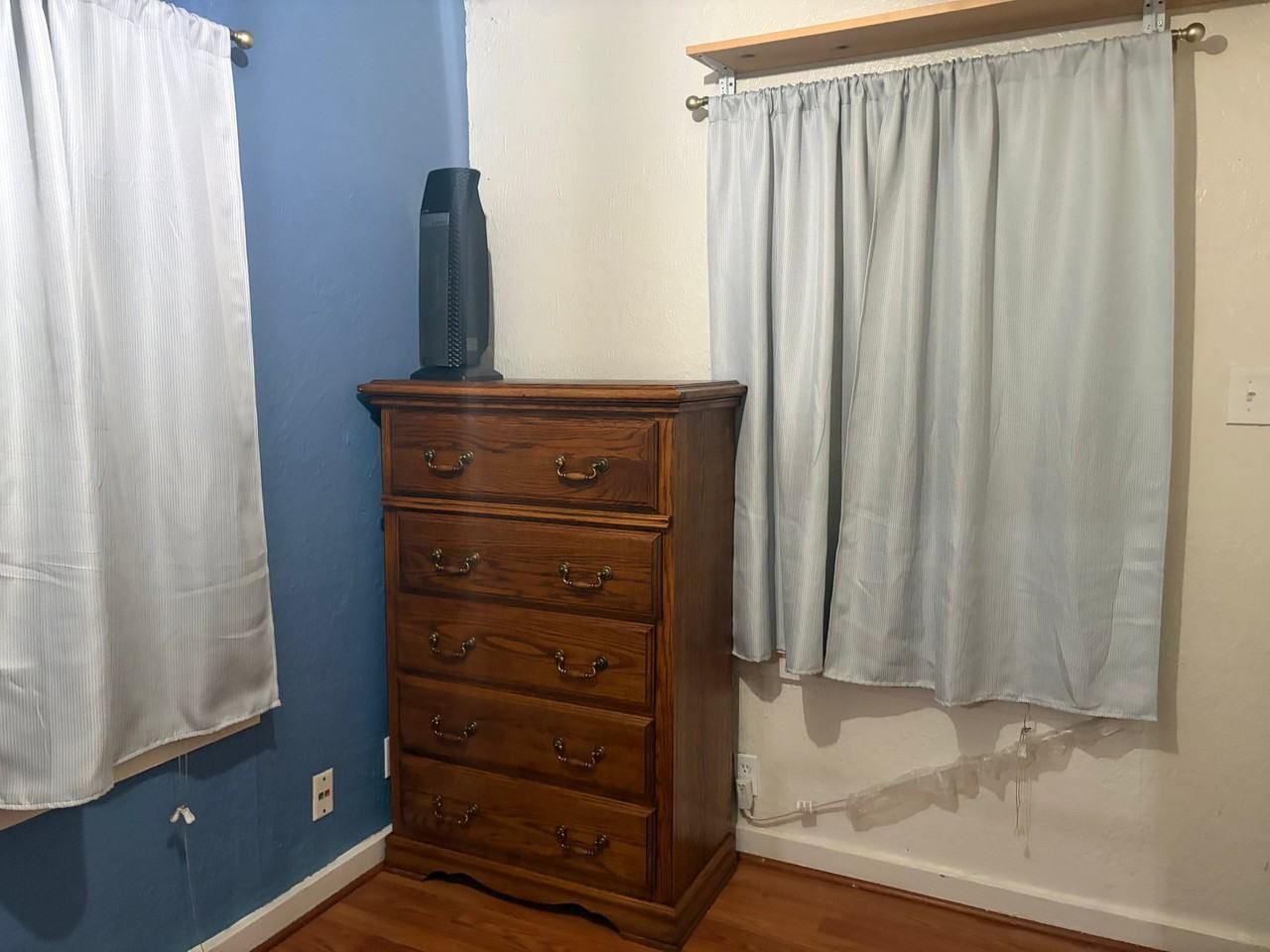 3065 34th Ave - Photo 2 of 3