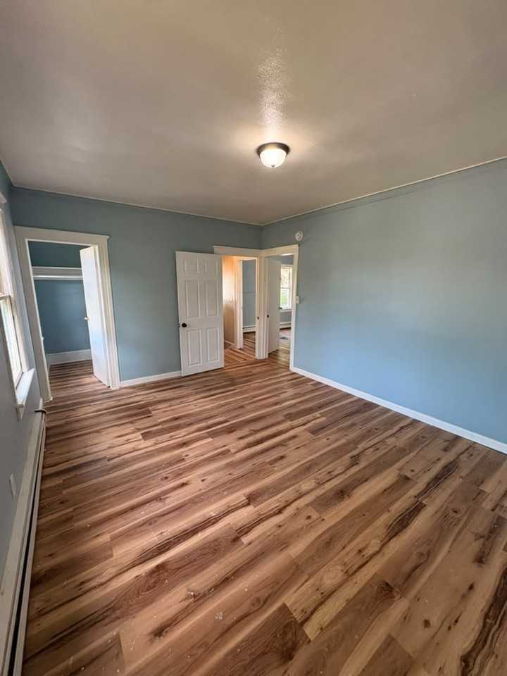 5 Ridge St #2 - Photo 6 of 16