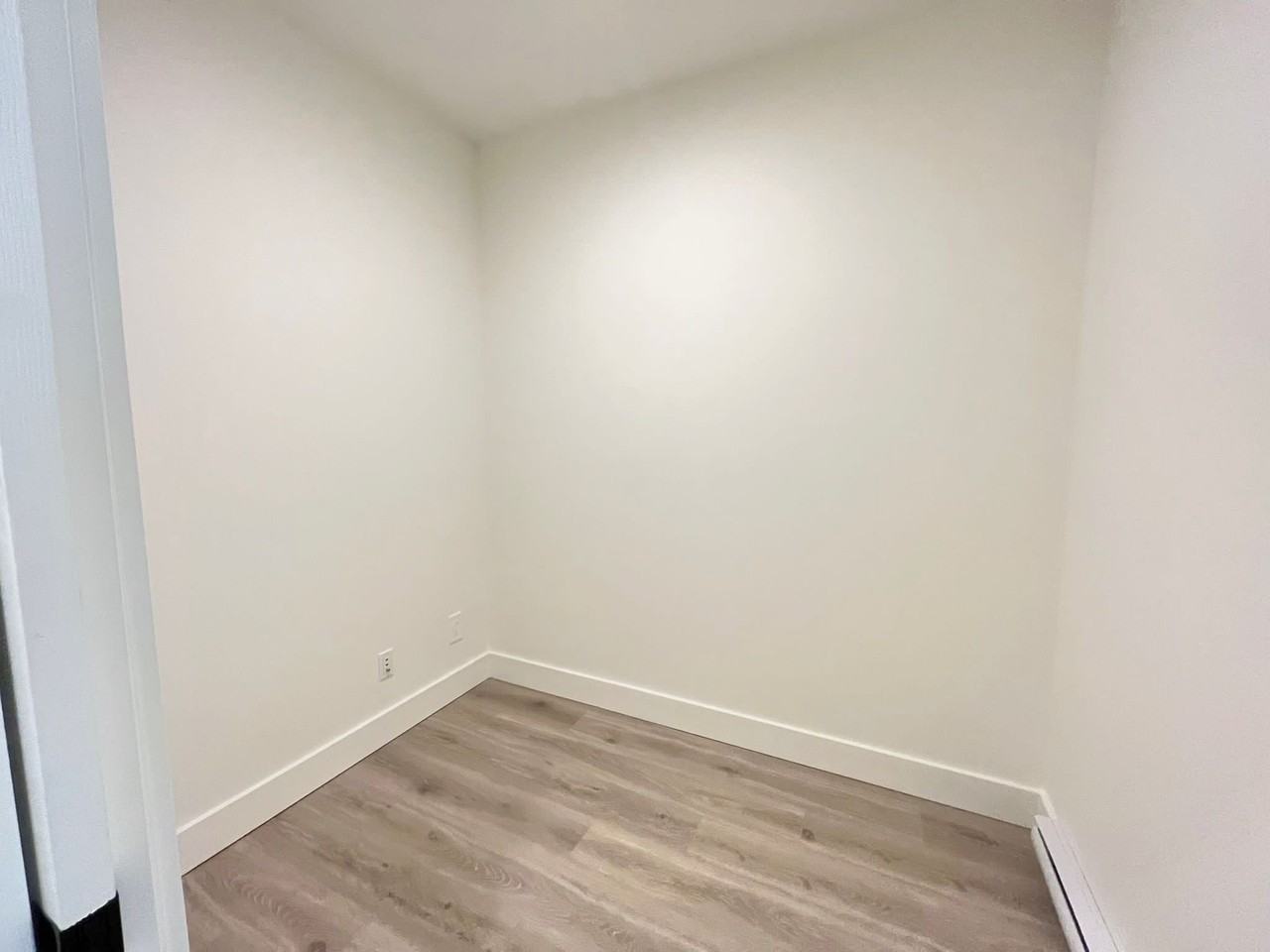 1456 Johnston Road #402 - Photo 7 of 11