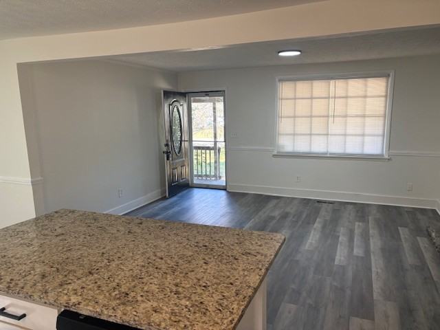 229 Jackson Avenue - Photo 4 of 21