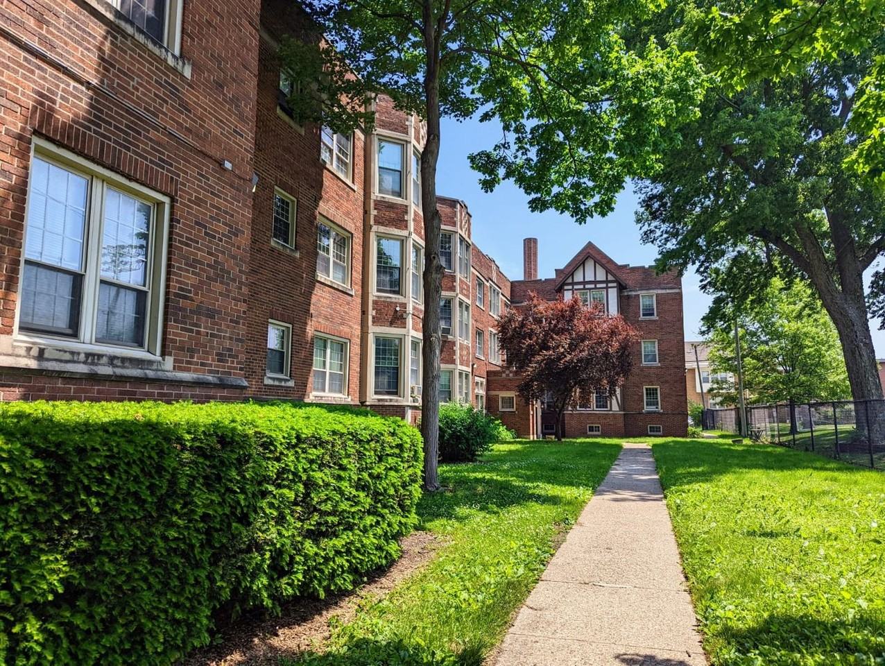 Llanhurst Apartments - Photo 2 of 15