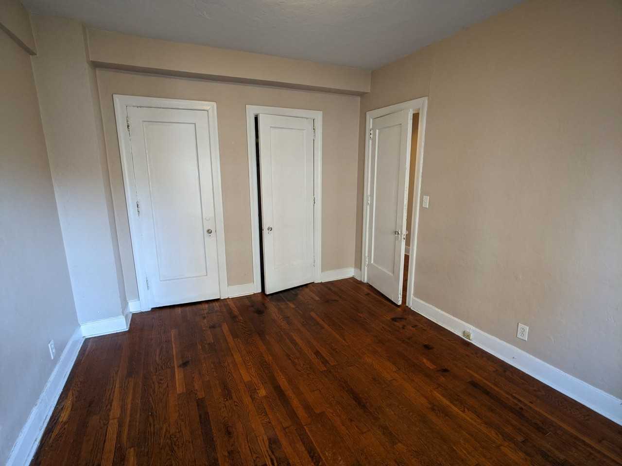 Llanhurst Apartments - Photo 5 of 15