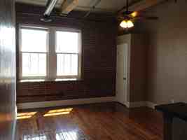 featured image of 1410 Monroe St