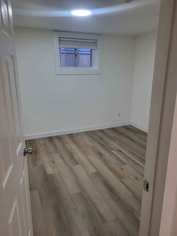2448 Crestwood Rd Se - Photo 3 of 8