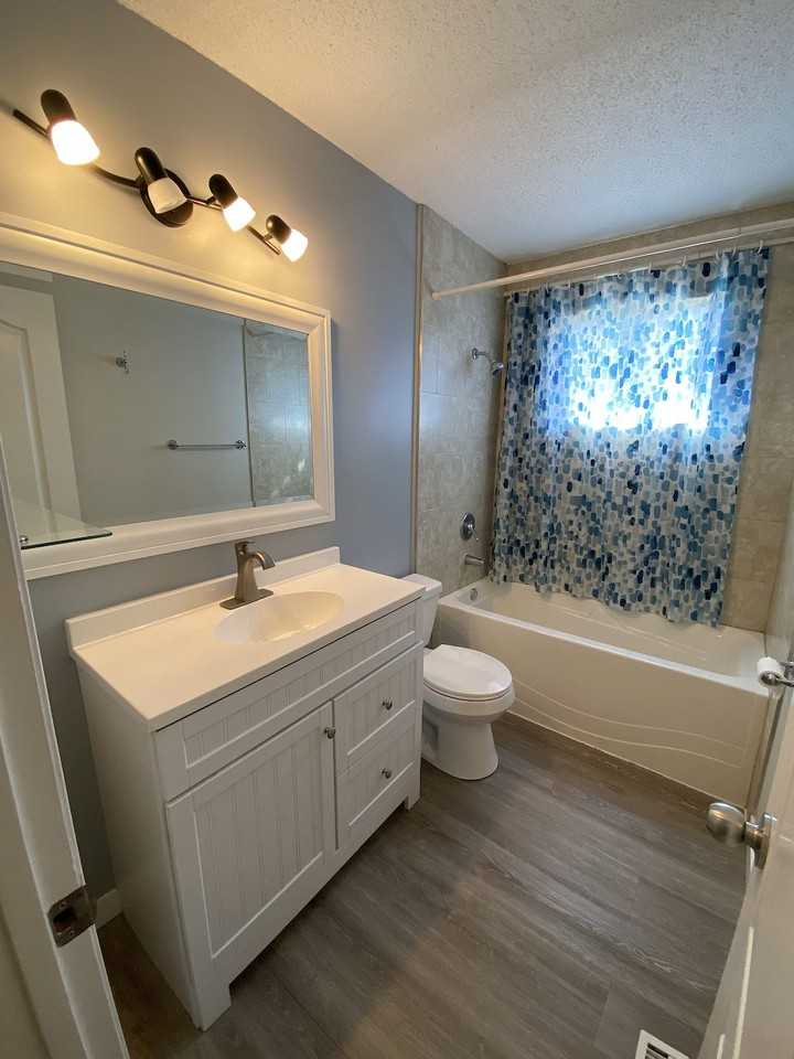 159 Penmeadows Close Se - Photo 5 of 9