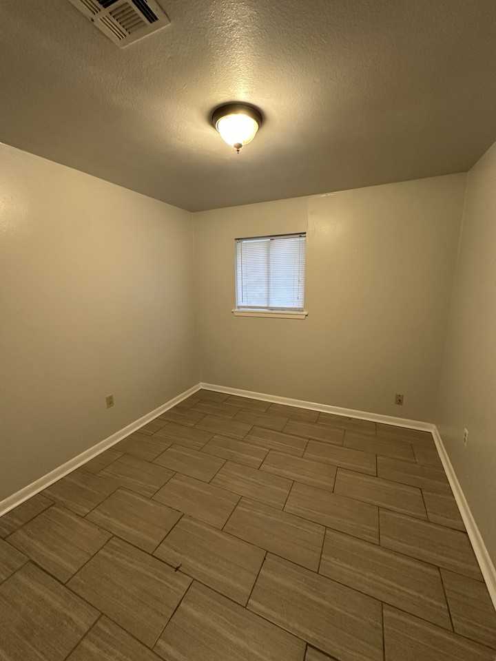 209 Harrell Dr #NA - Photo 3 of 8
