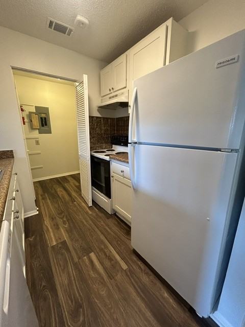 207 Weddell St #4D - Photo 5 of 11