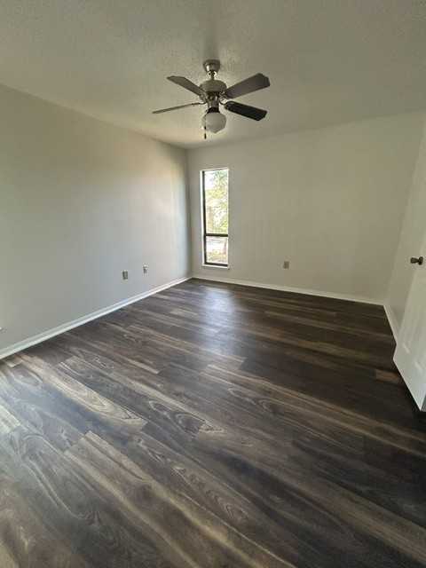 207 Weddell St #4D - Photo 6 of 11