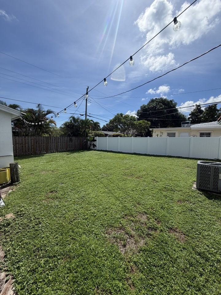 4730 Ne 3rd Ave #NA - Photo 3 of 12