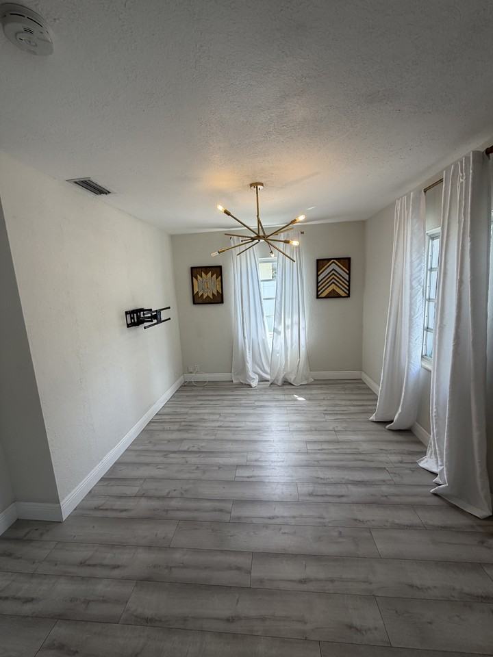 4730 Ne 3rd Ave #NA - Photo 6 of 12