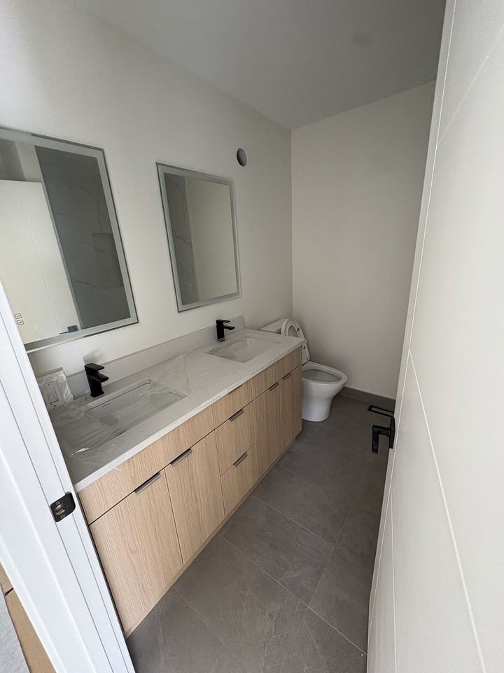 9009 92 St Nw - Photo 4 of 9