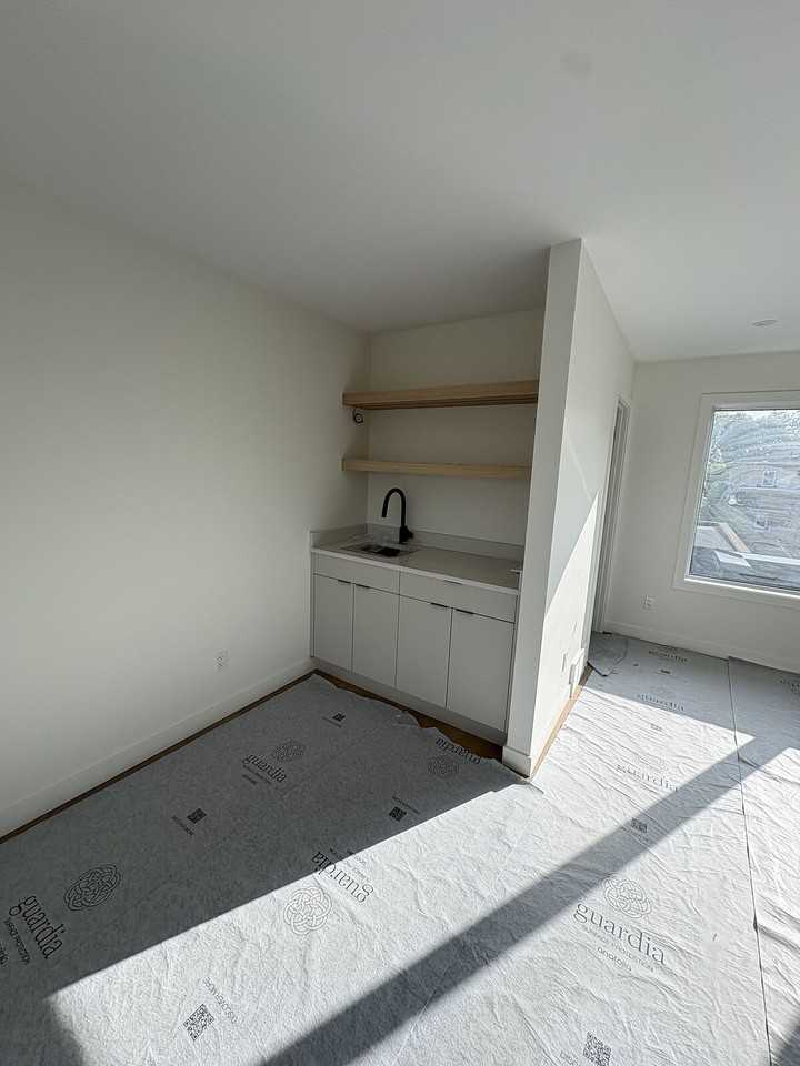 9009 92 St Nw - Photo 7 of 9