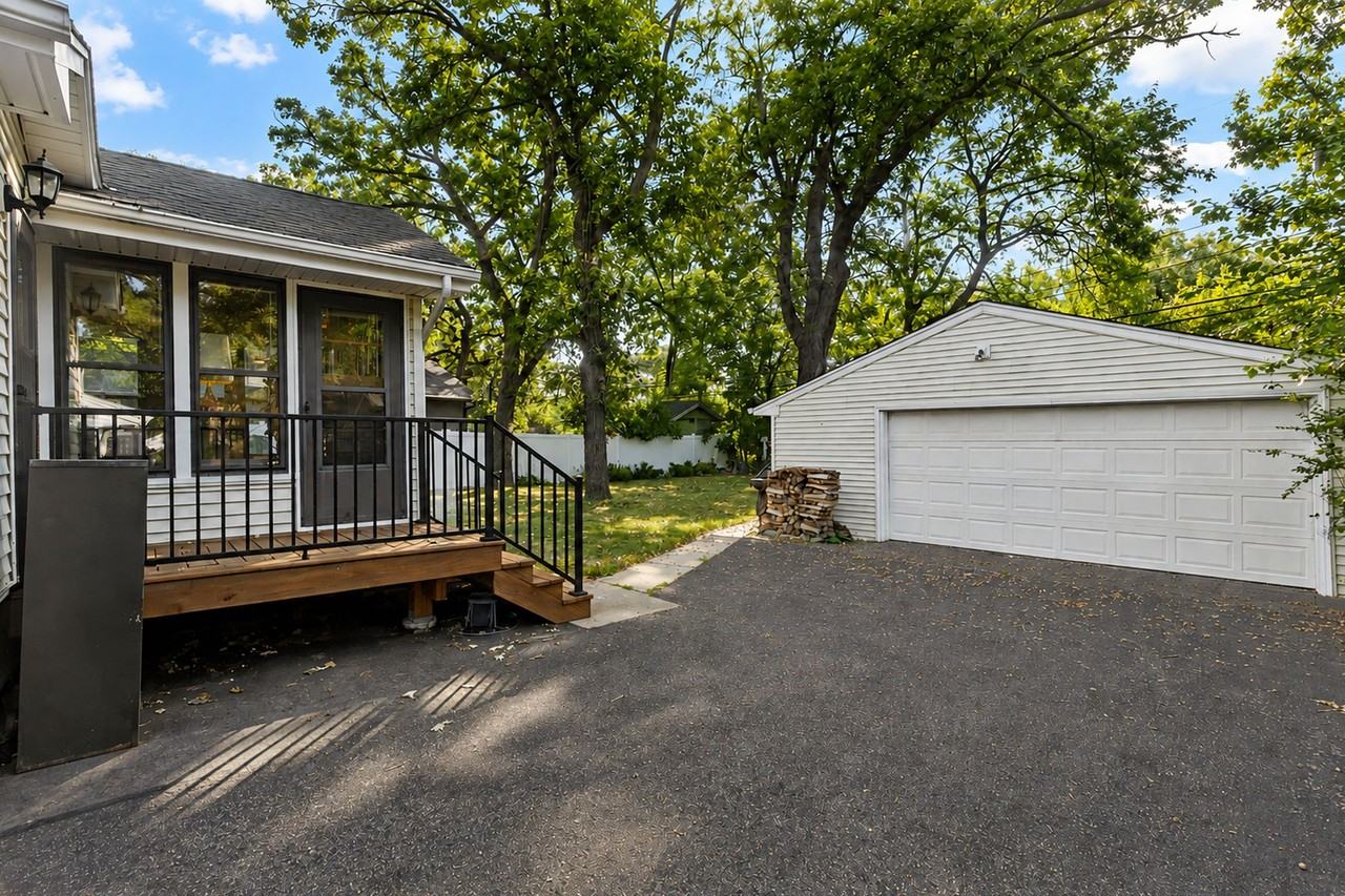 2625 Xylon Ave S #NA - Photo 3 of 17