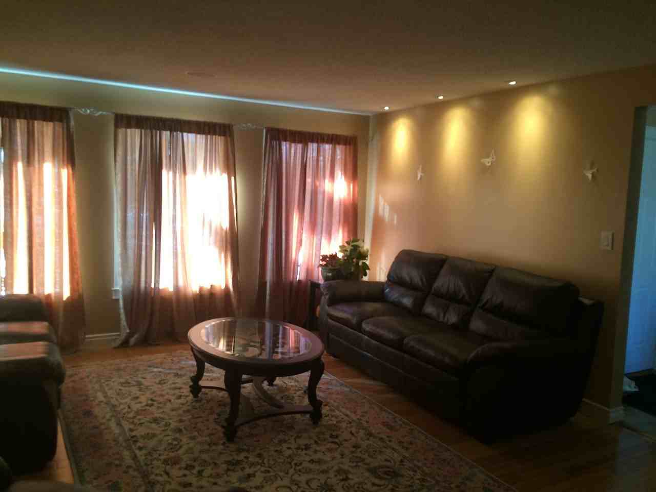 11008 161 Ave Nw - Photo 4 of 21